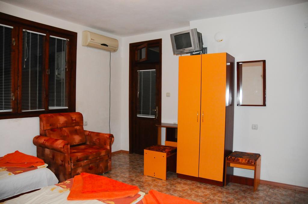 Villa Velika - Slavi Exteriér fotografie